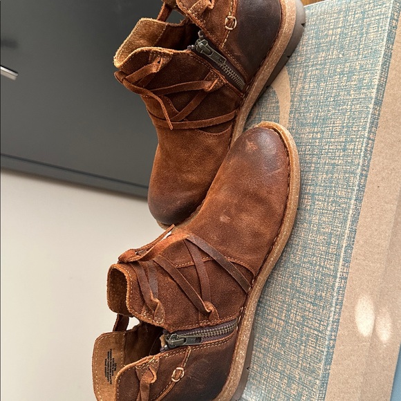 Born Women’s Tarkiln Brown Glazed Ginger Leather Ankle Boots - Picture 4 of 4